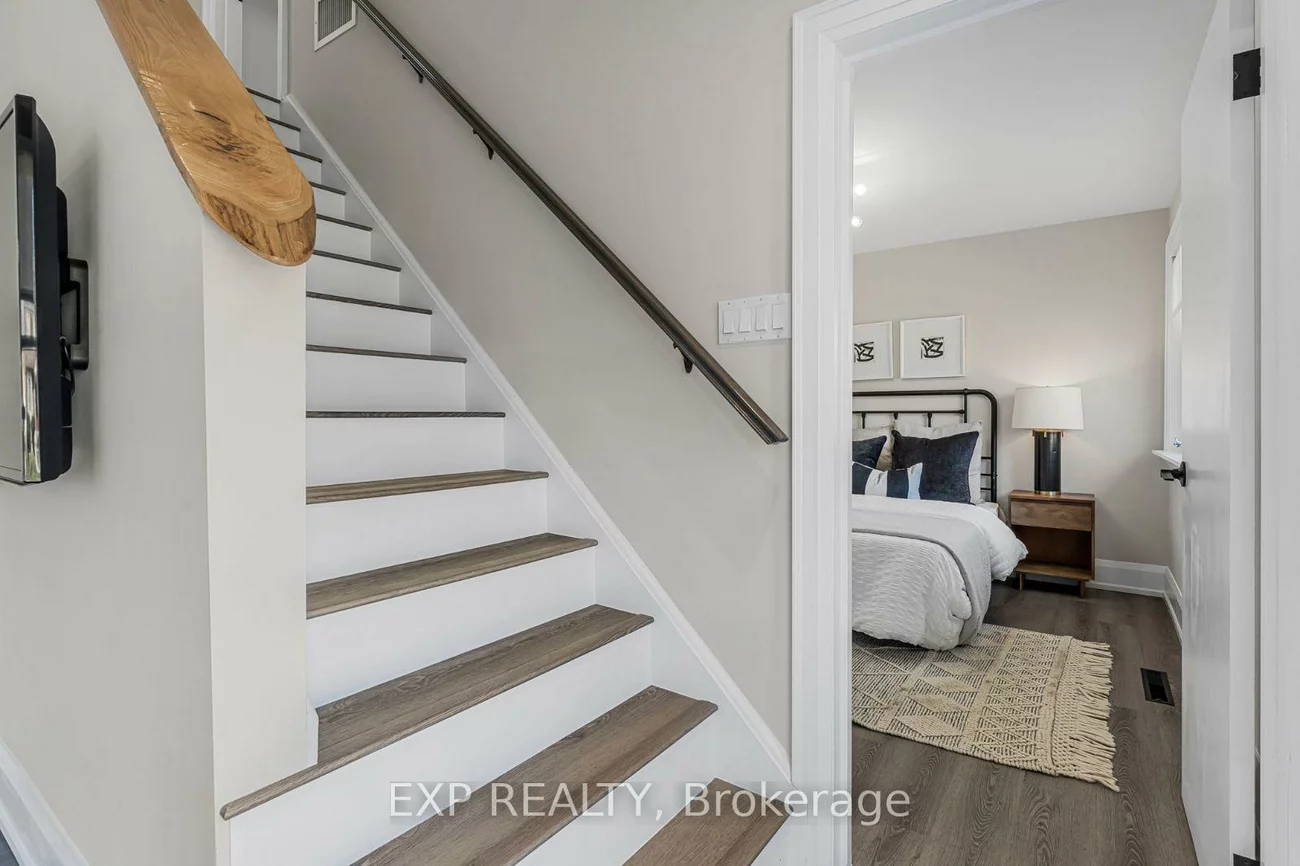 75, Alder, Long Branch, Toronto