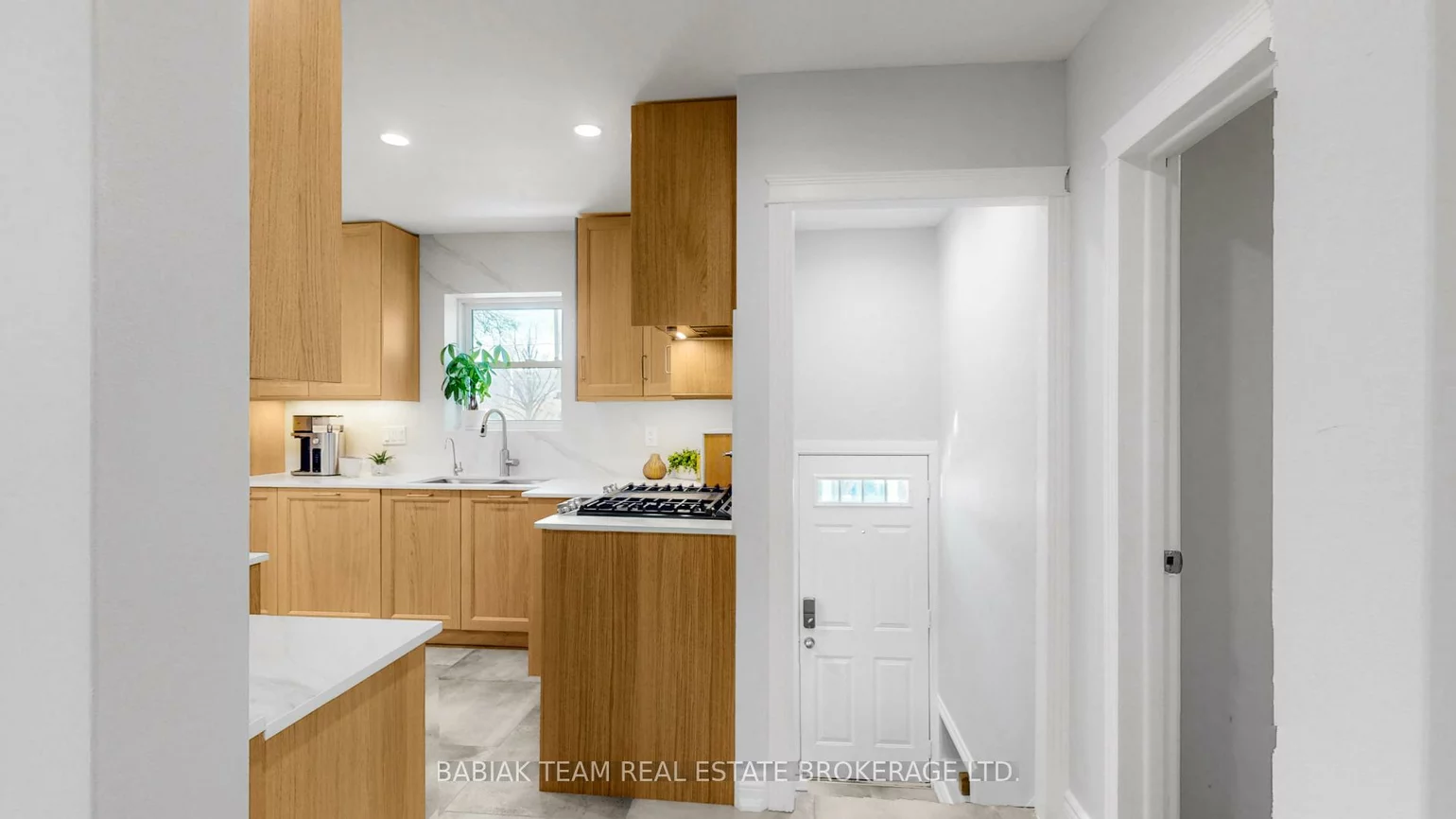 6, Nagel, Downsview-Roding-CFB, Toronto