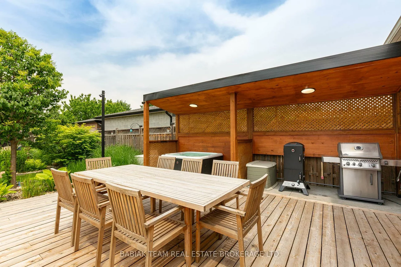 6, Nagel, Downsview-Roding-CFB, Toronto