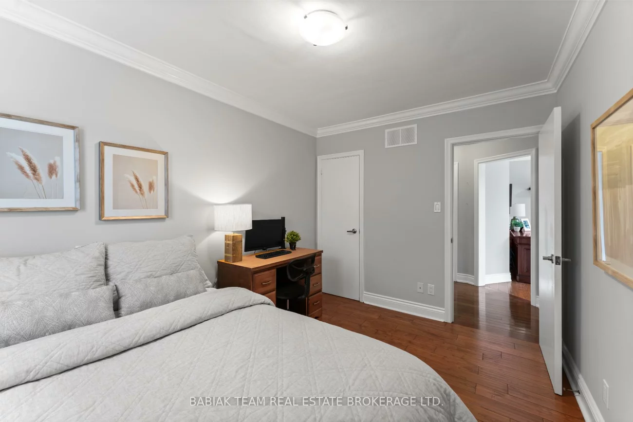 6, Nagel, Downsview-Roding-CFB, Toronto