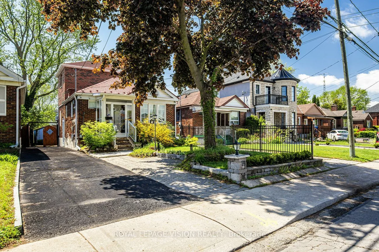 79, Foxwell, Rockcliffe-Smythe, Toronto