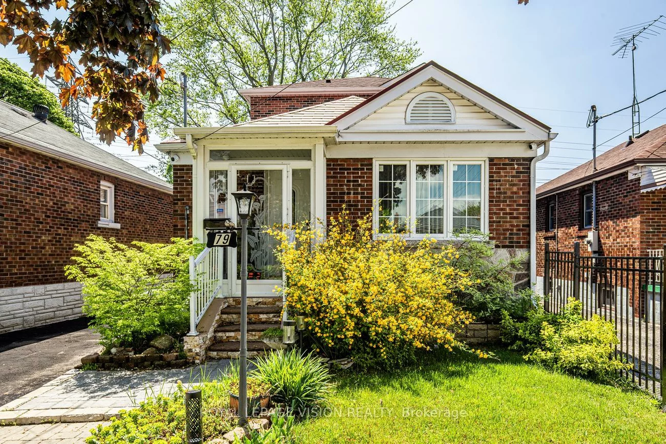 79, Foxwell, Rockcliffe-Smythe, Toronto