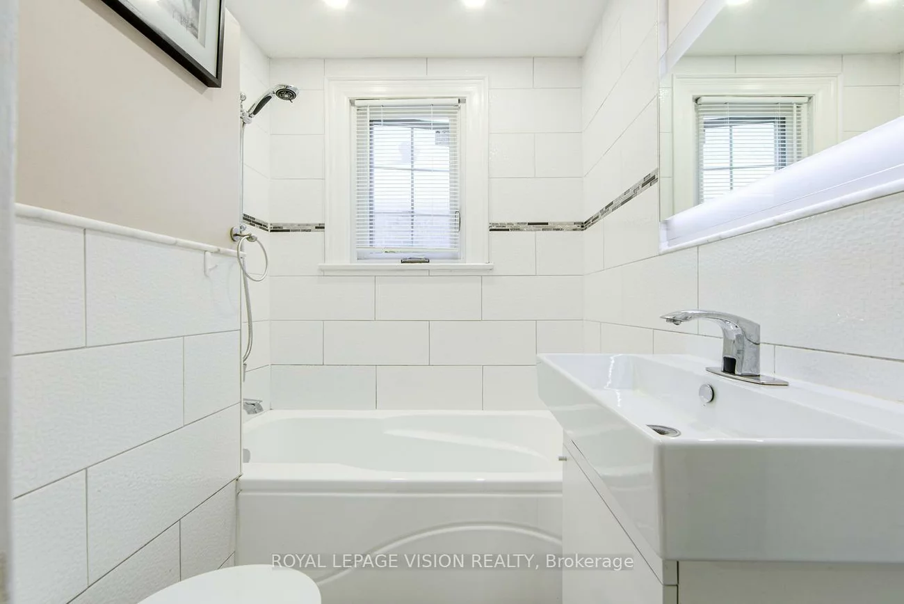 79, Foxwell, Rockcliffe-Smythe, Toronto