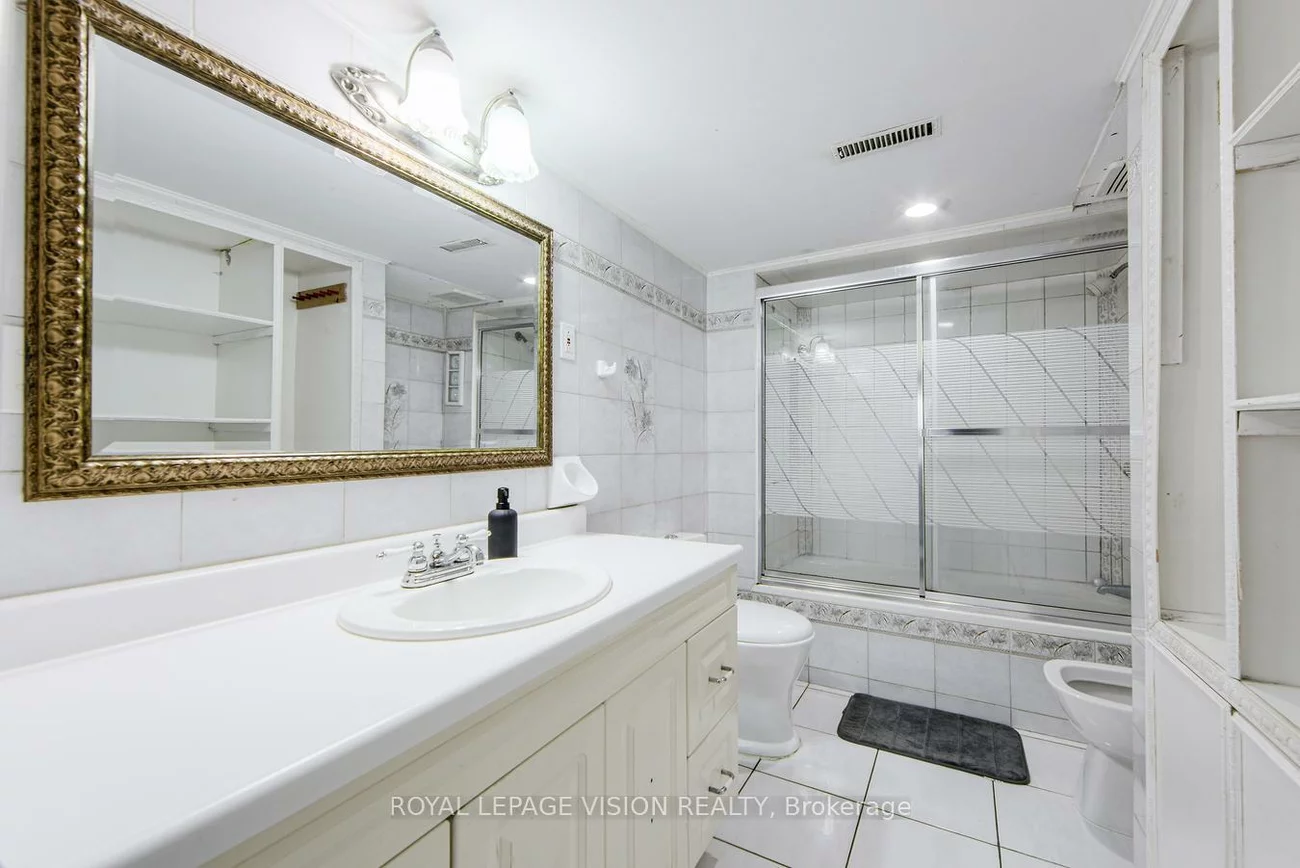 79, Foxwell, Rockcliffe-Smythe, Toronto