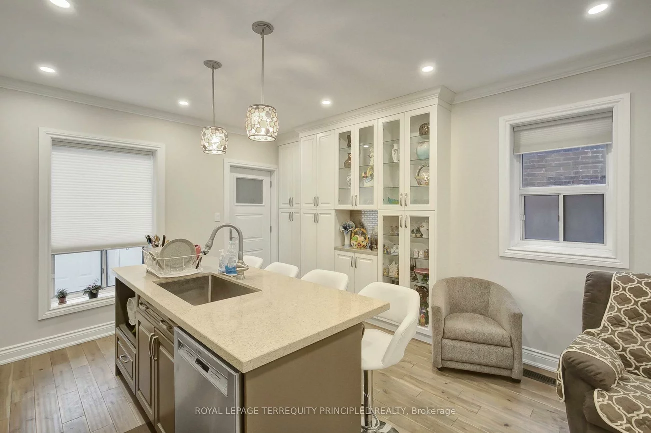 106, Laughton, Weston-Pellam Park, Toronto