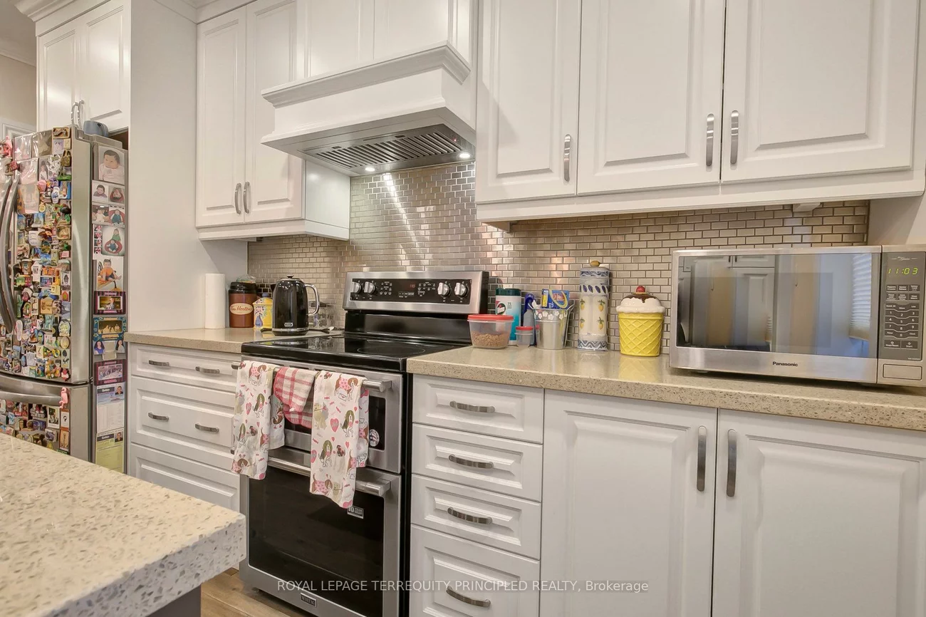 106, Laughton, Weston-Pellam Park, Toronto
