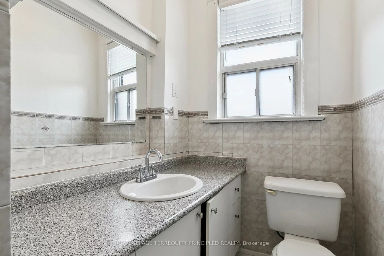 106, Laughton, Weston-Pellam Park, Toronto
