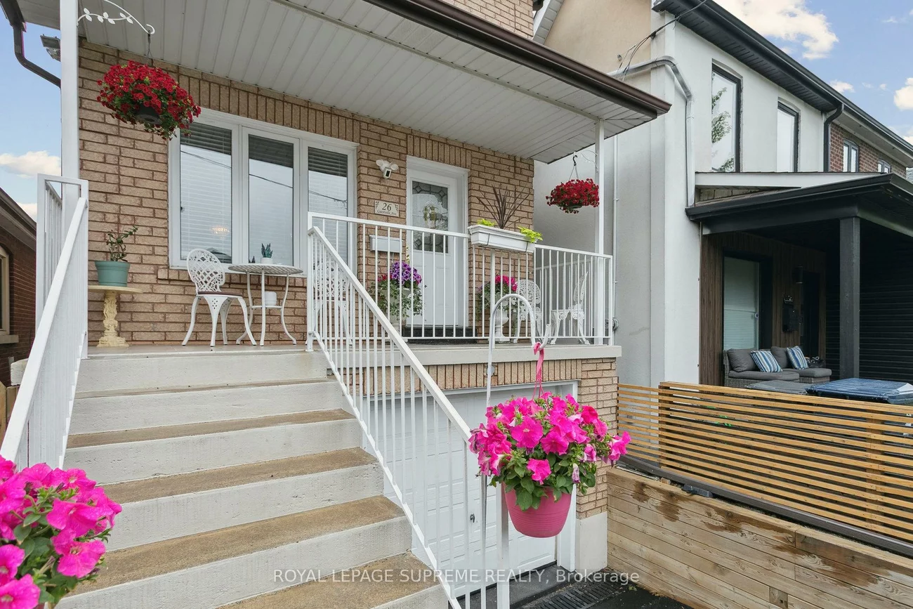26, Guestville, Rockcliffe-Smythe, Toronto
