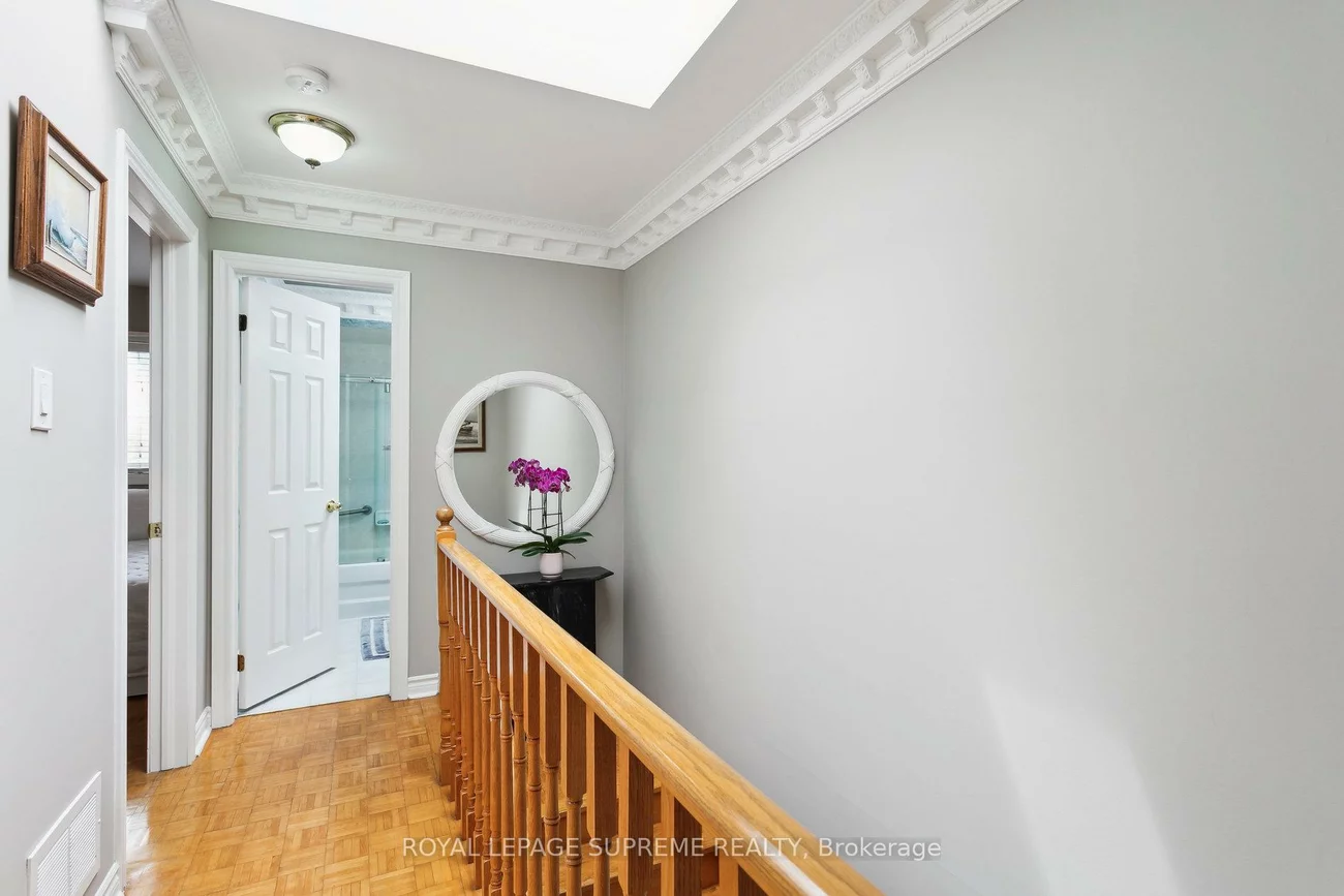 26, Guestville, Rockcliffe-Smythe, Toronto
