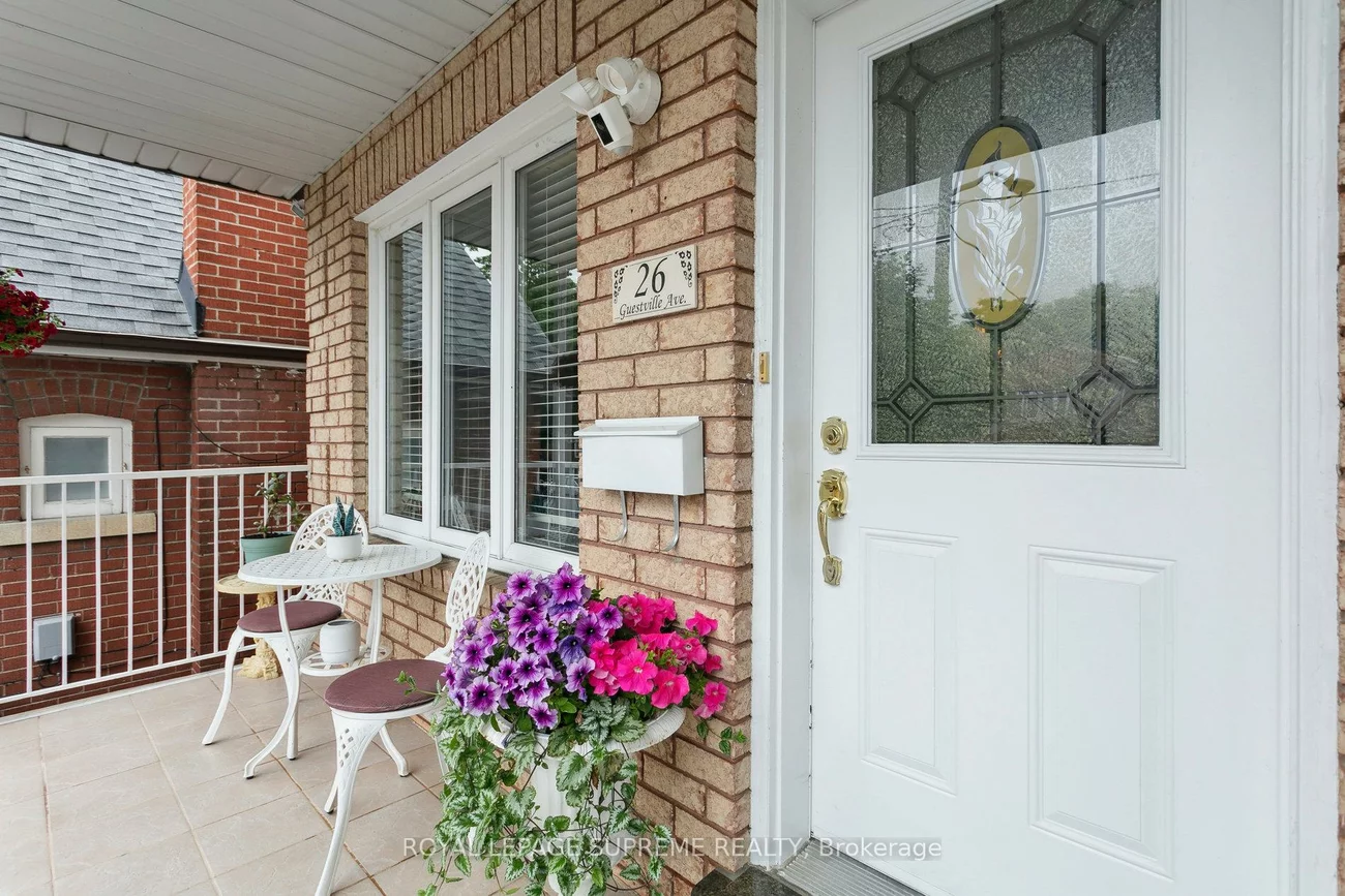 26, Guestville, Rockcliffe-Smythe, Toronto
