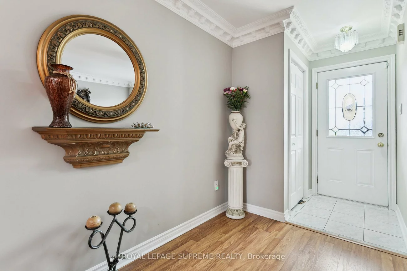 26, Guestville, Rockcliffe-Smythe, Toronto