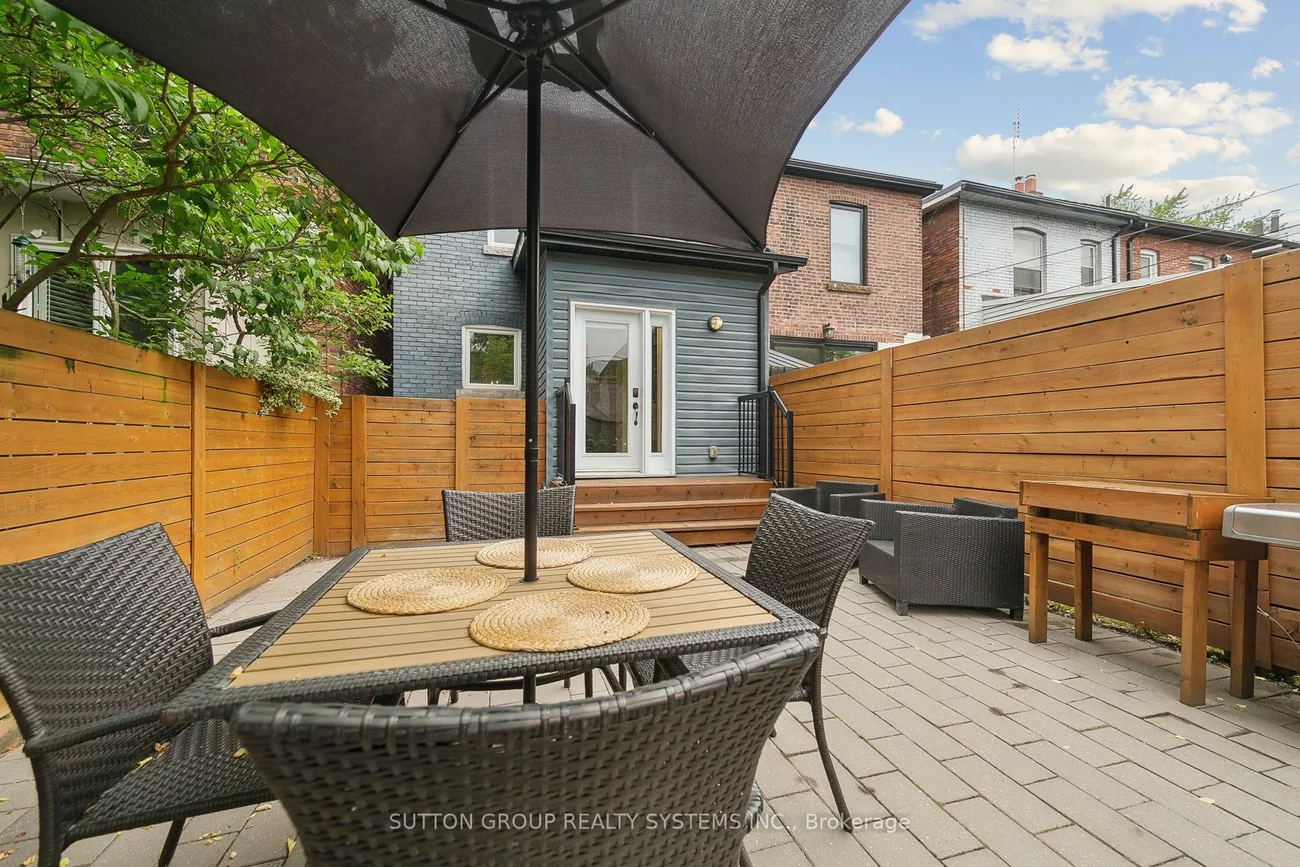 59, Vernon, Junction Area, Toronto
