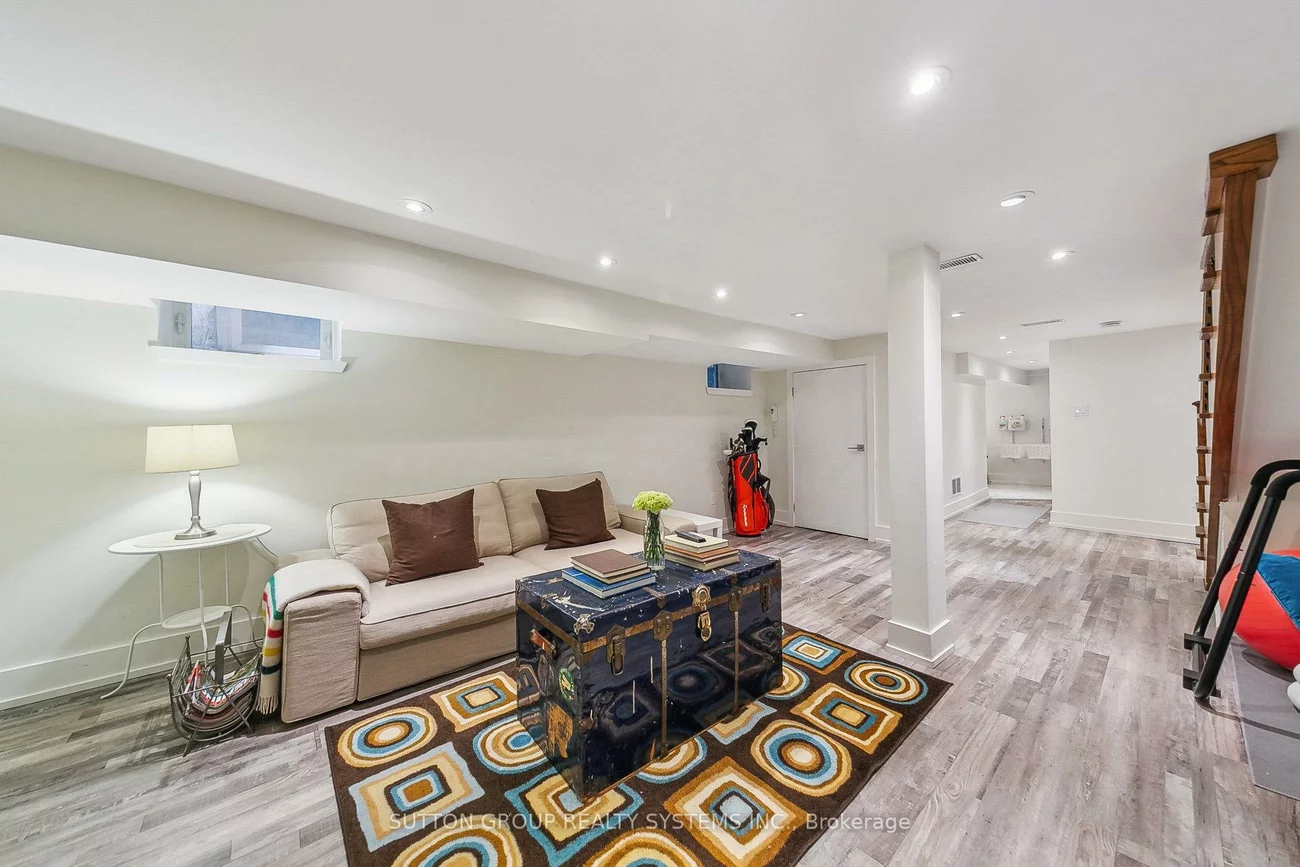 59, Vernon, Junction Area, Toronto