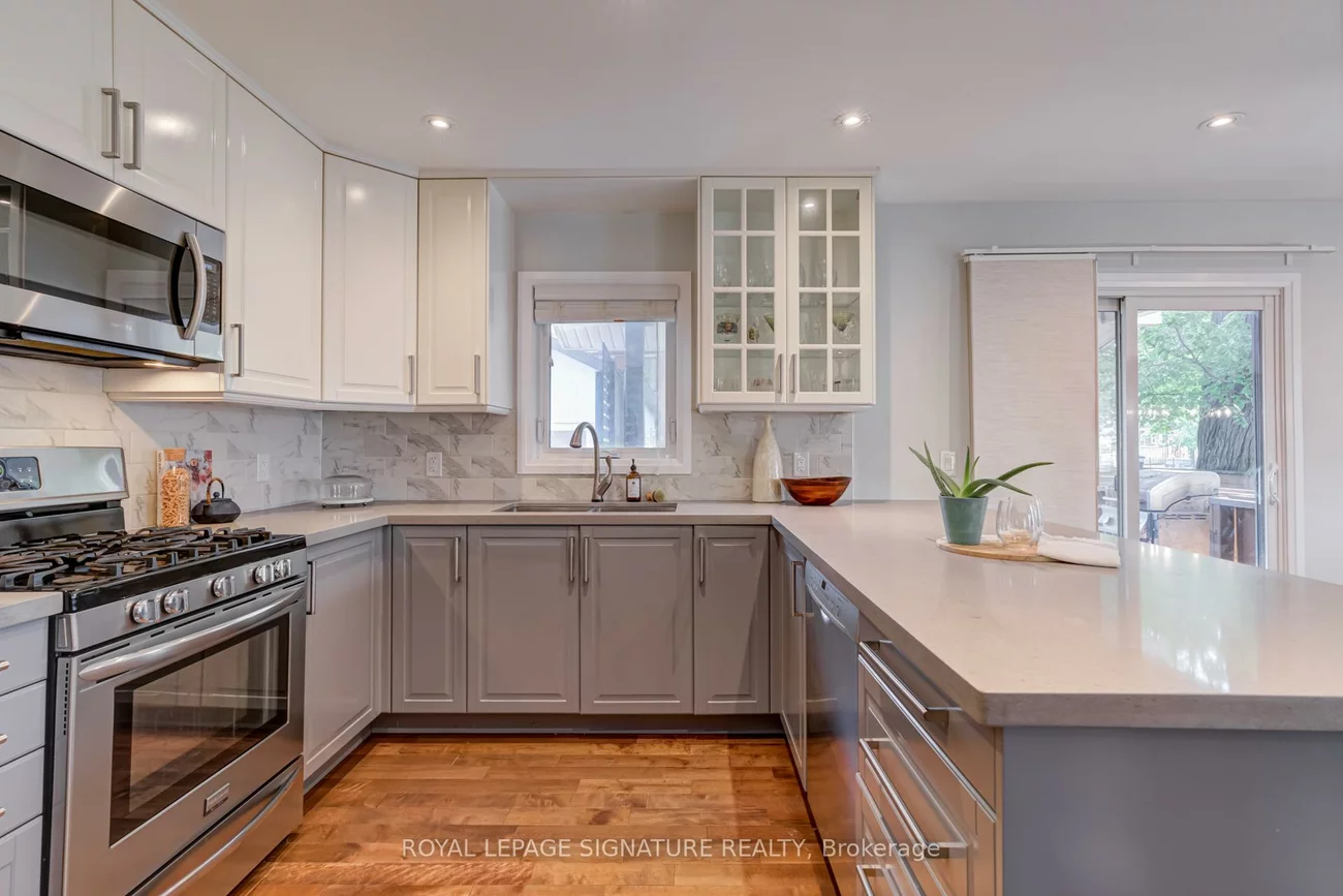 1, Chiswick, Brookhaven-Amesbury, Toronto