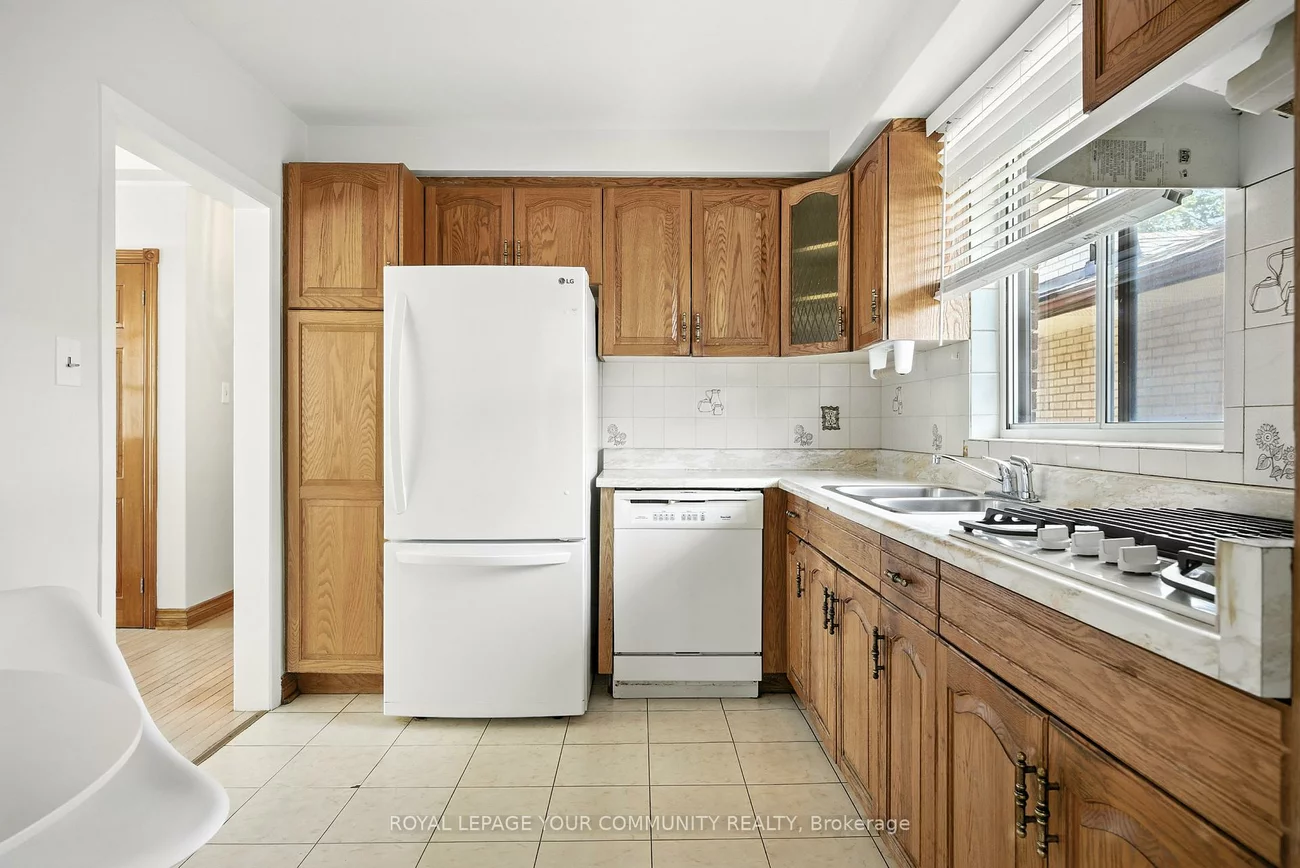 19, Acme, Kingsview Village-The Westway, Toronto