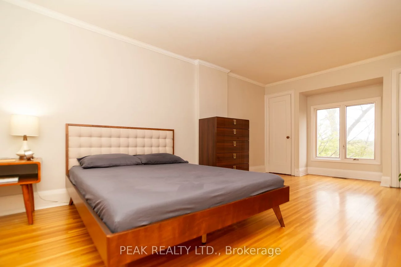 136, Humbercrest, Runnymede-Bloor West Village, Toronto