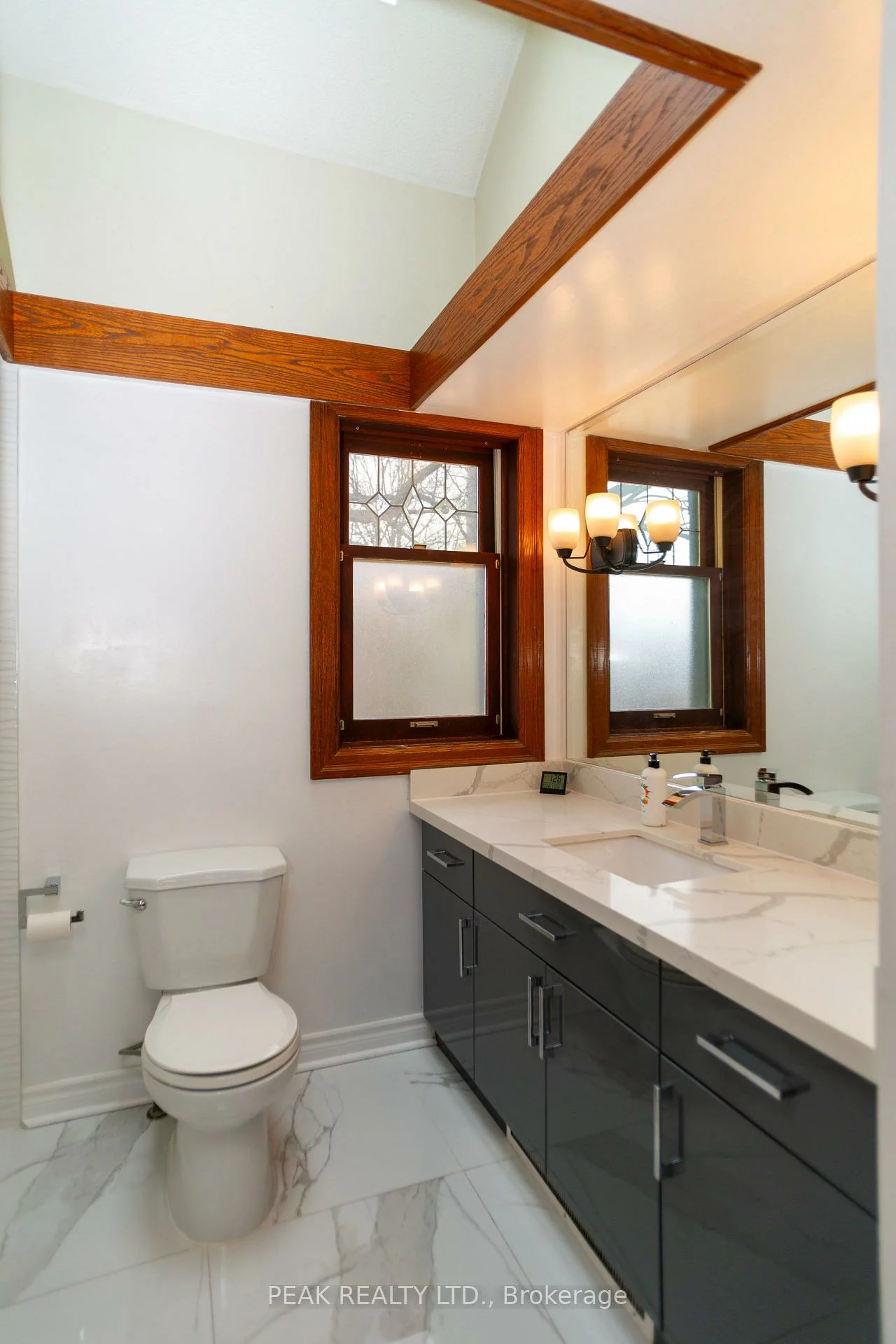 136, Humbercrest, Runnymede-Bloor West Village, Toronto