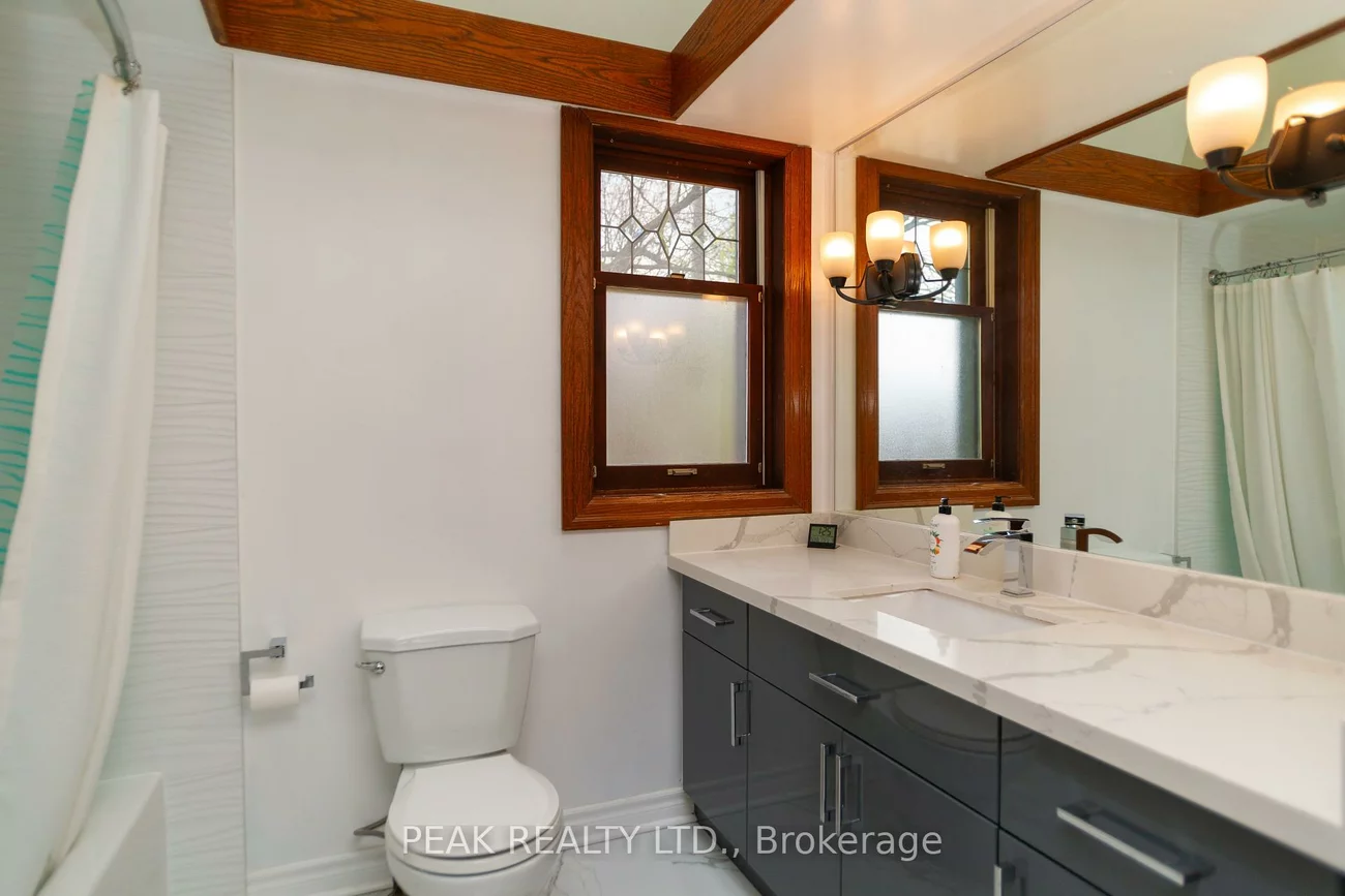 136, Humbercrest, Runnymede-Bloor West Village, Toronto