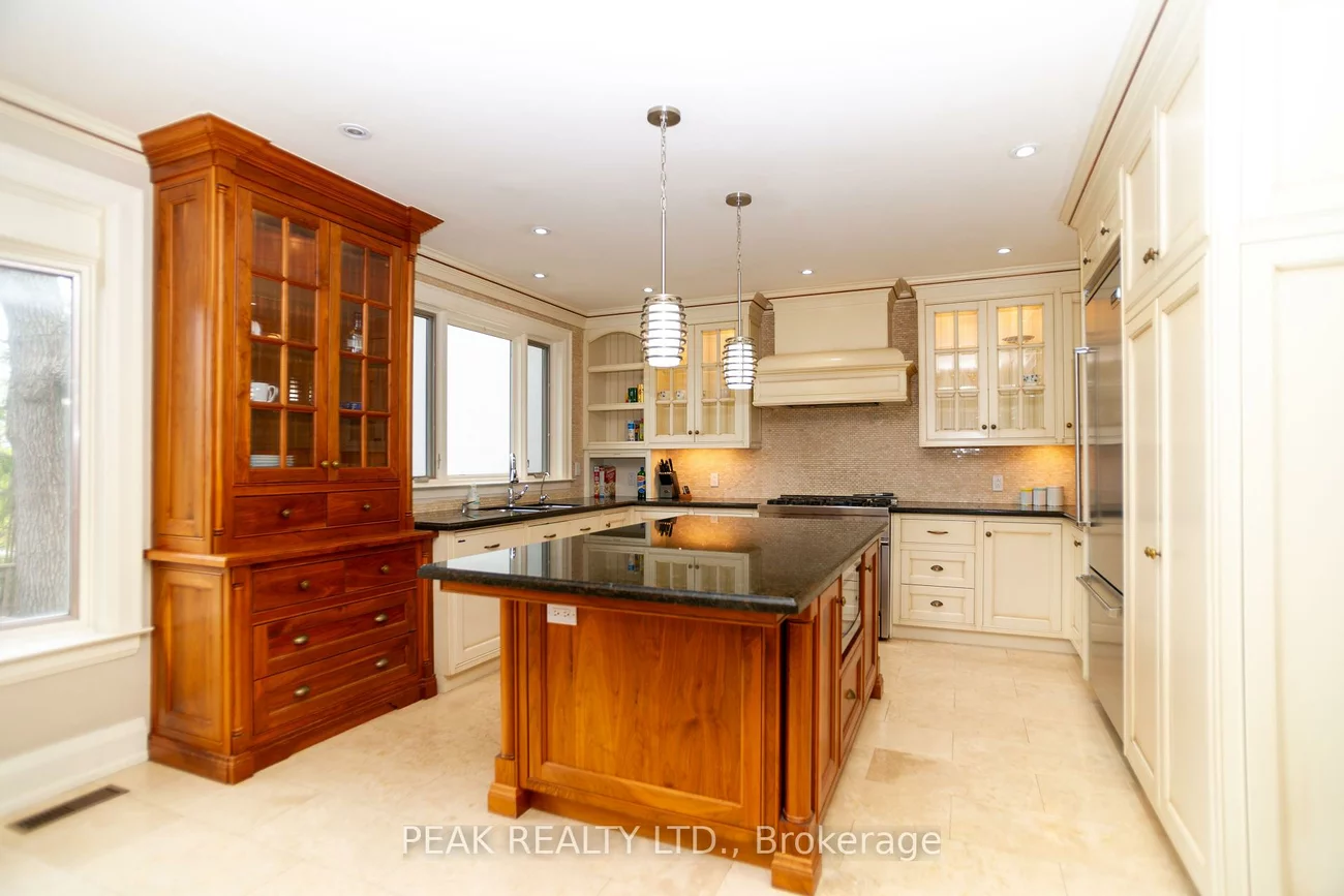 136, Humbercrest, Runnymede-Bloor West Village, Toronto
