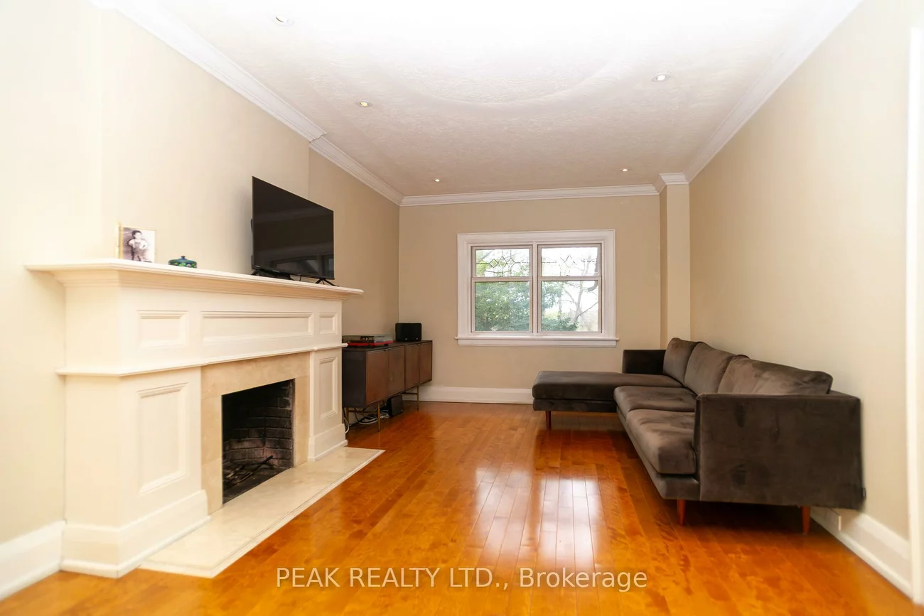 136, Humbercrest, Runnymede-Bloor West Village, Toronto