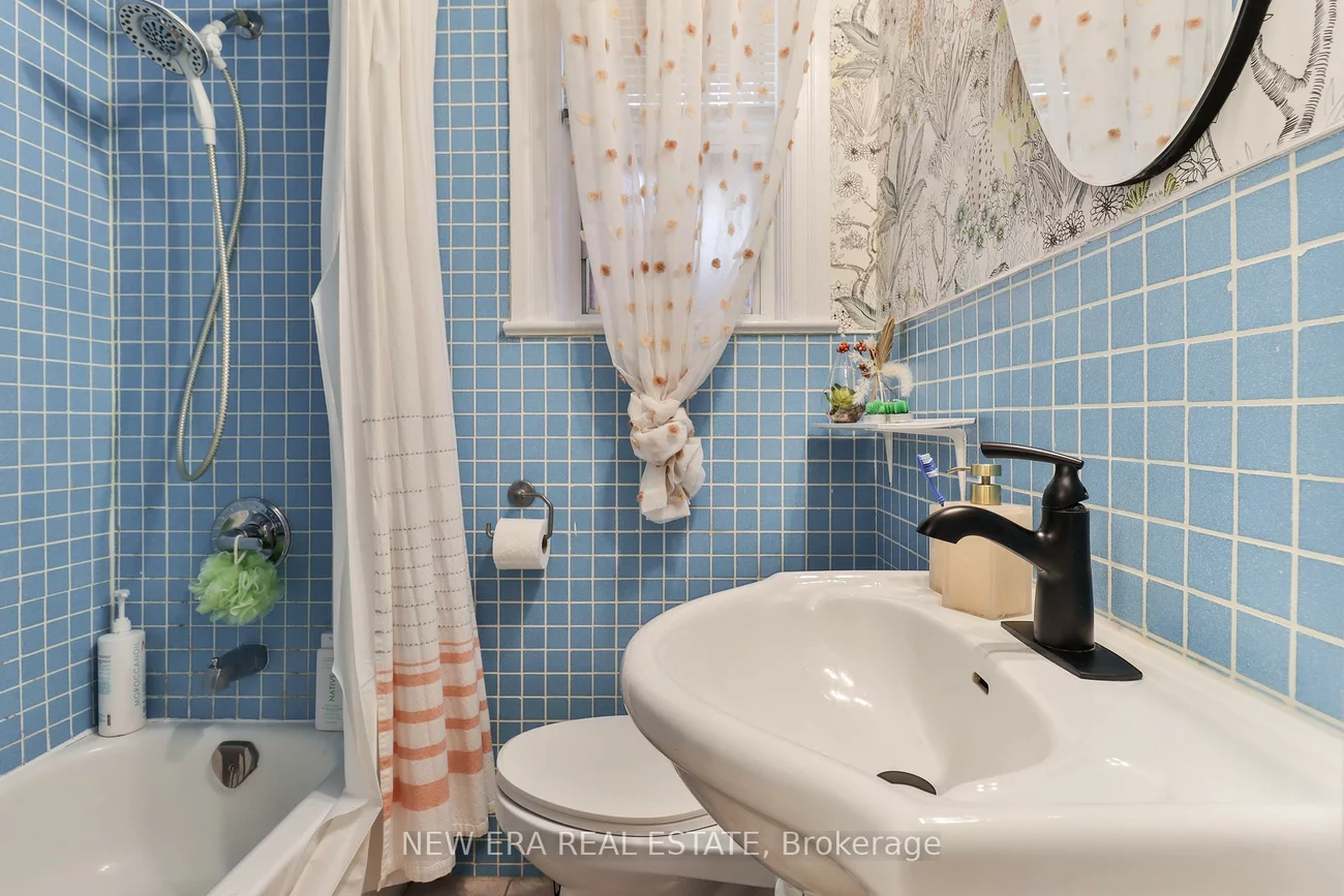 39, Lappin, Dovercourt-Wallace Emerson-Junction, Toronto