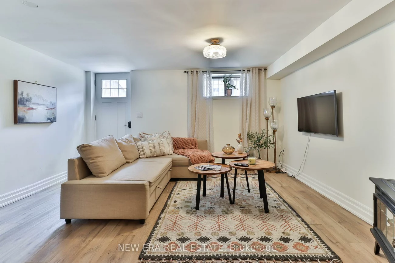 39, Lappin, Dovercourt-Wallace Emerson-Junction, Toronto