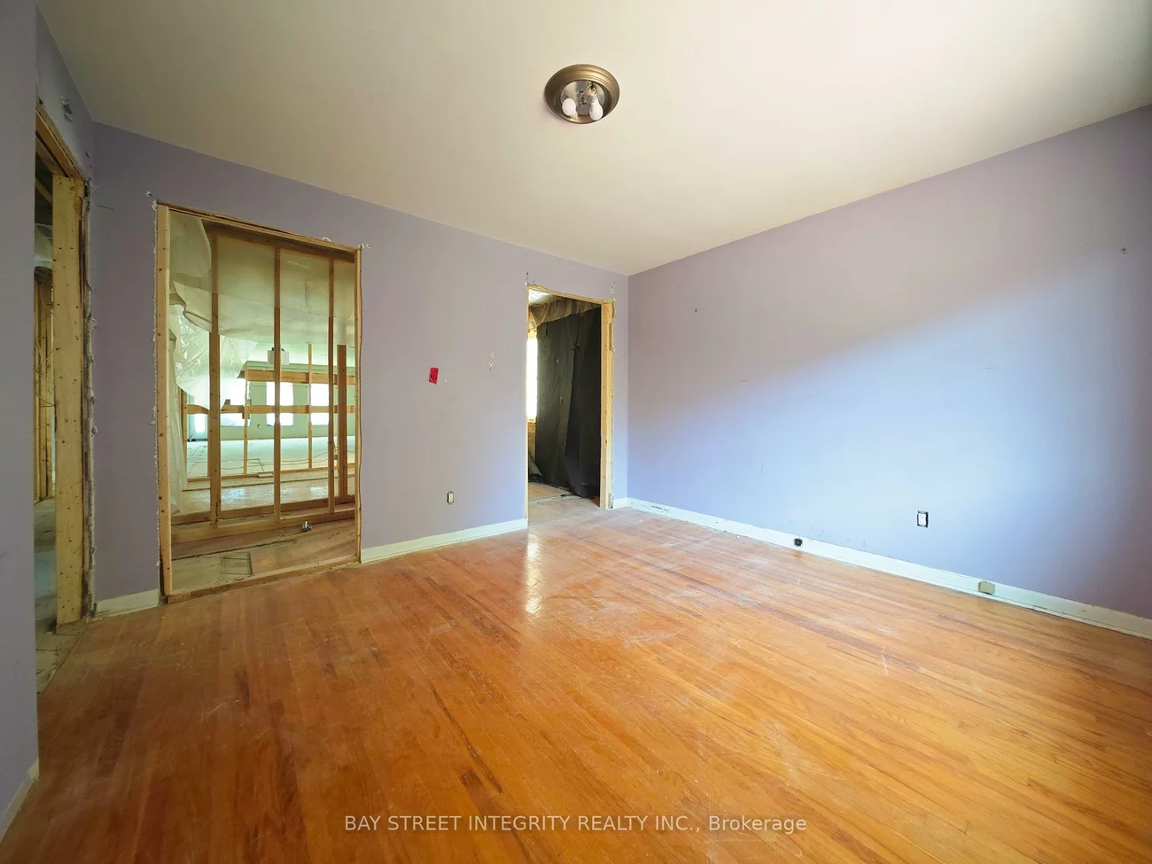 99, Regent, Downsview-Roding-CFB, Toronto