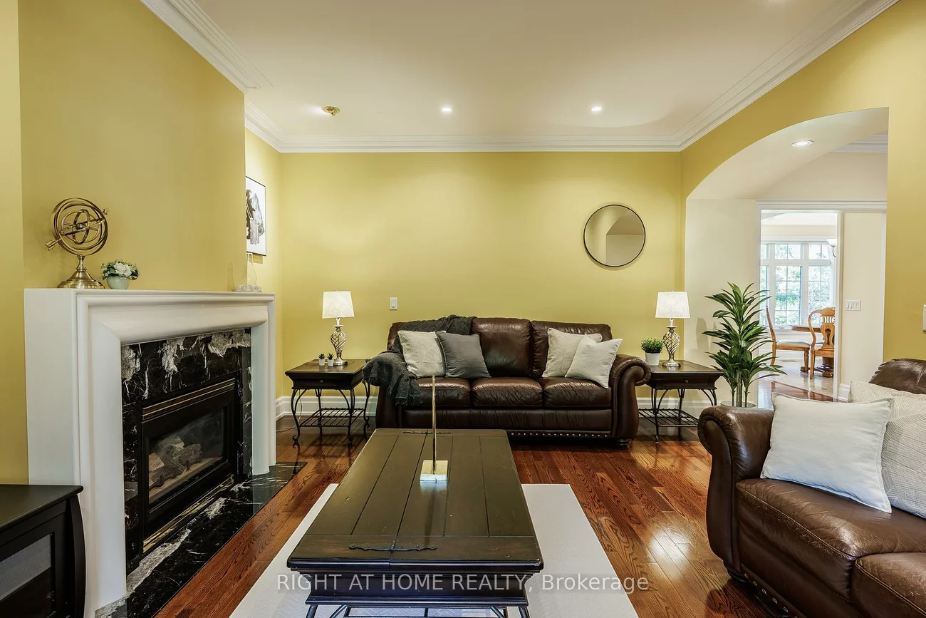 2, Fairway, Princess-Rosethorn, Toronto