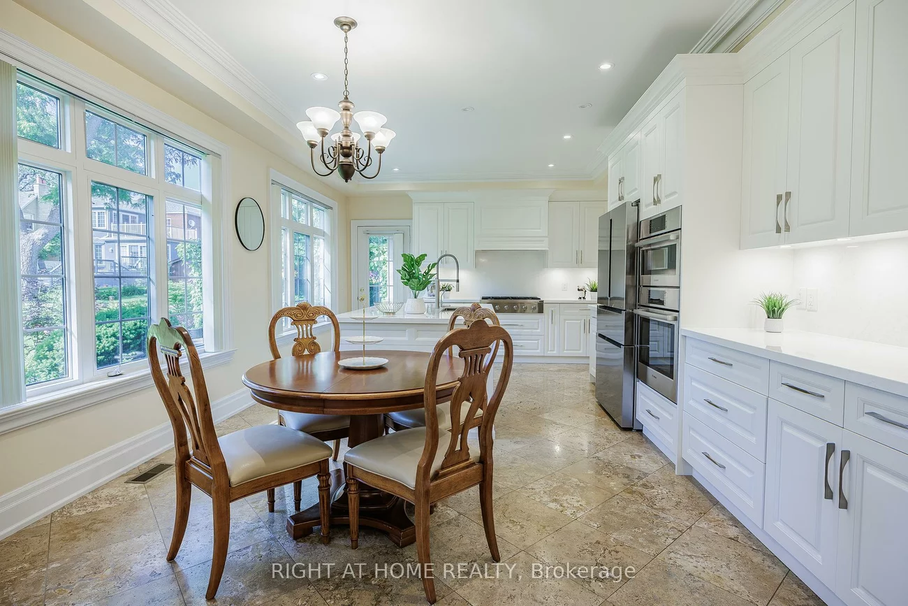 2, Fairway, Princess-Rosethorn, Toronto