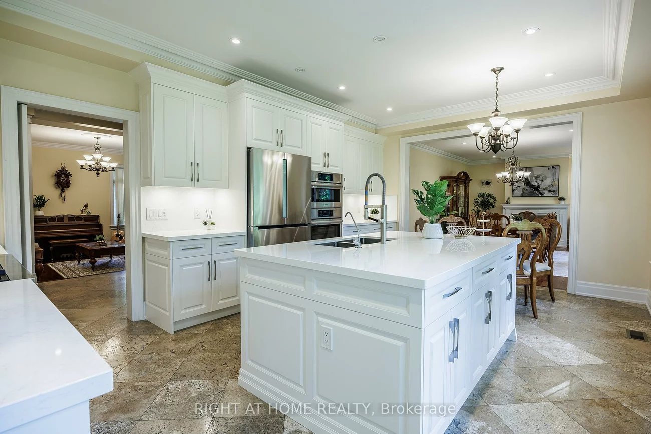 2, Fairway, Princess-Rosethorn, Toronto