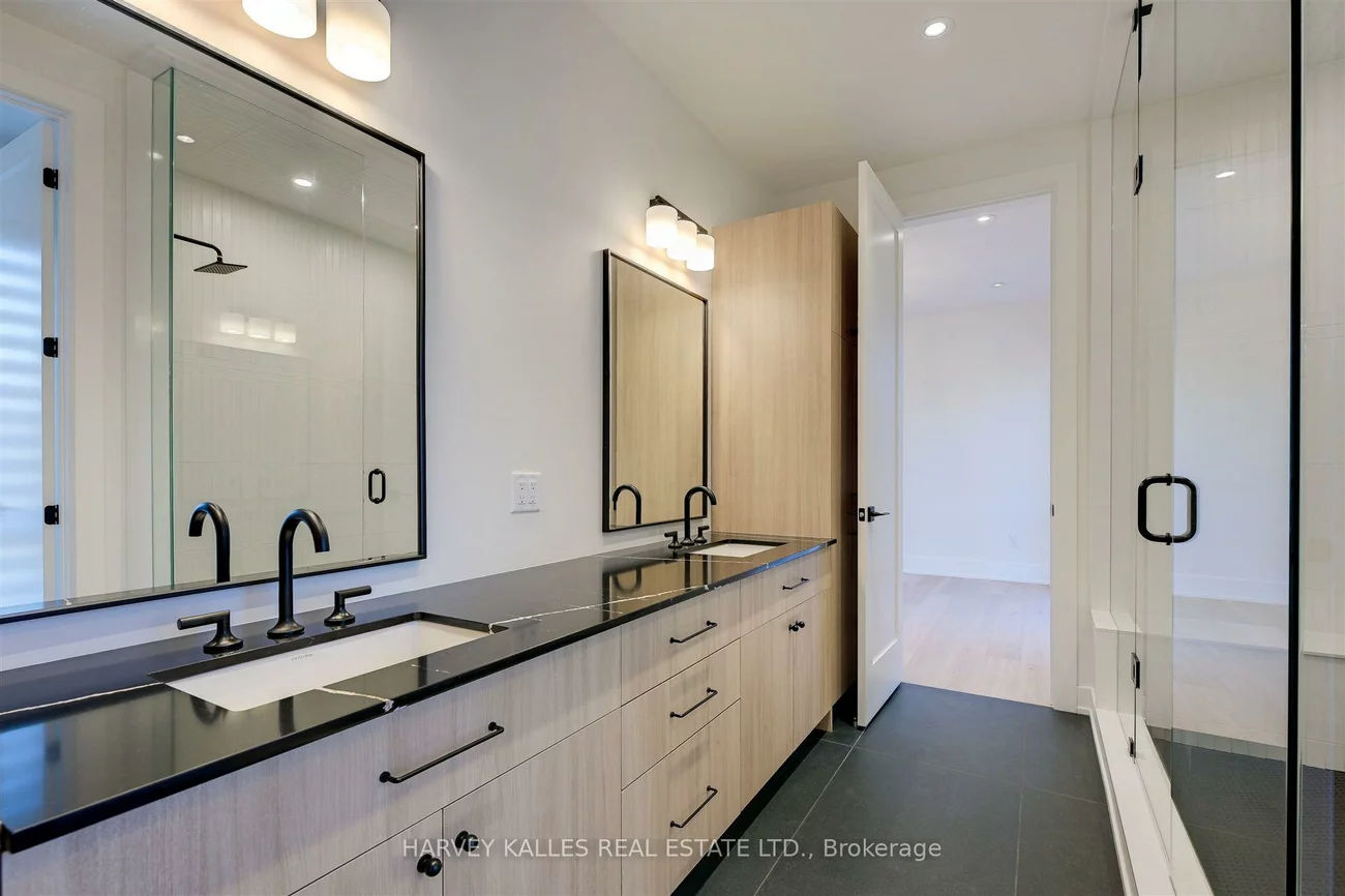 15, Drury, Humber Heights, Toronto