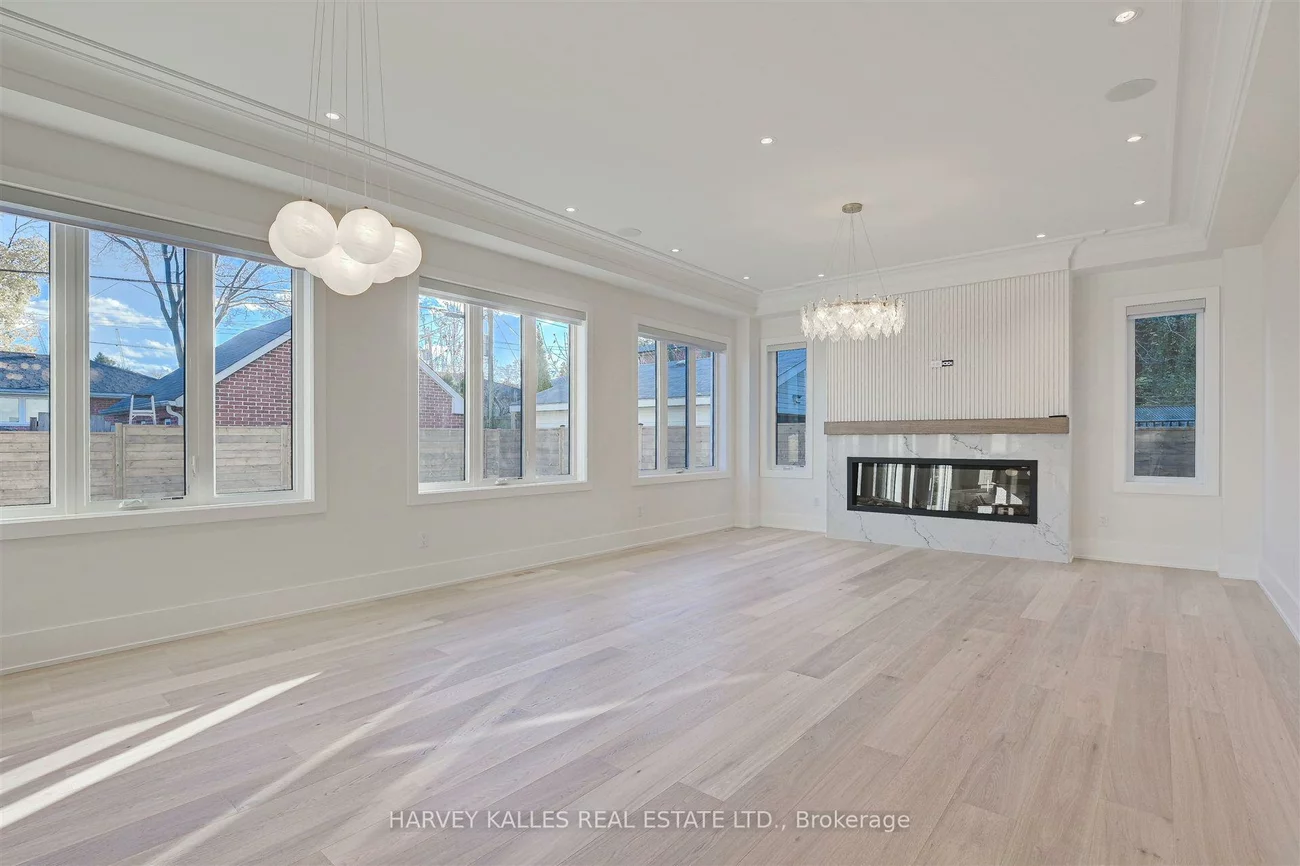 15, Drury, Humber Heights, Toronto