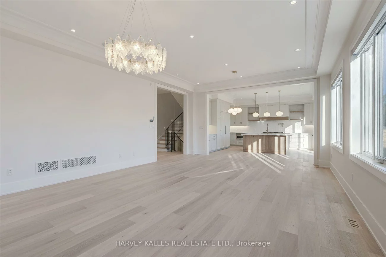15, Drury, Humber Heights, Toronto