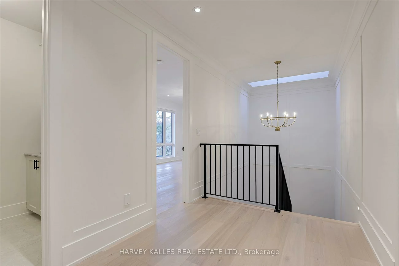 15, Drury, Humber Heights, Toronto