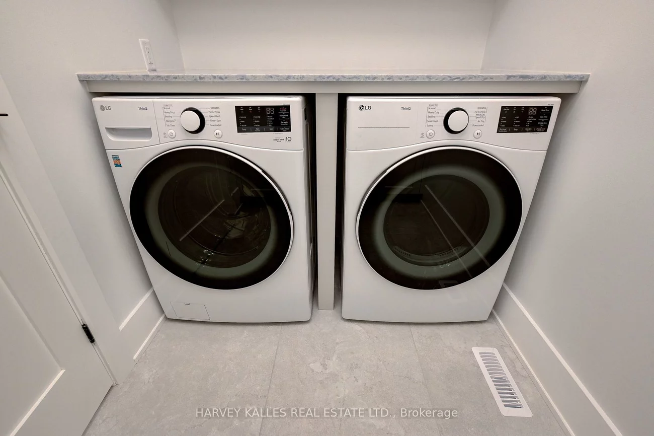15, Drury, Humber Heights, Toronto