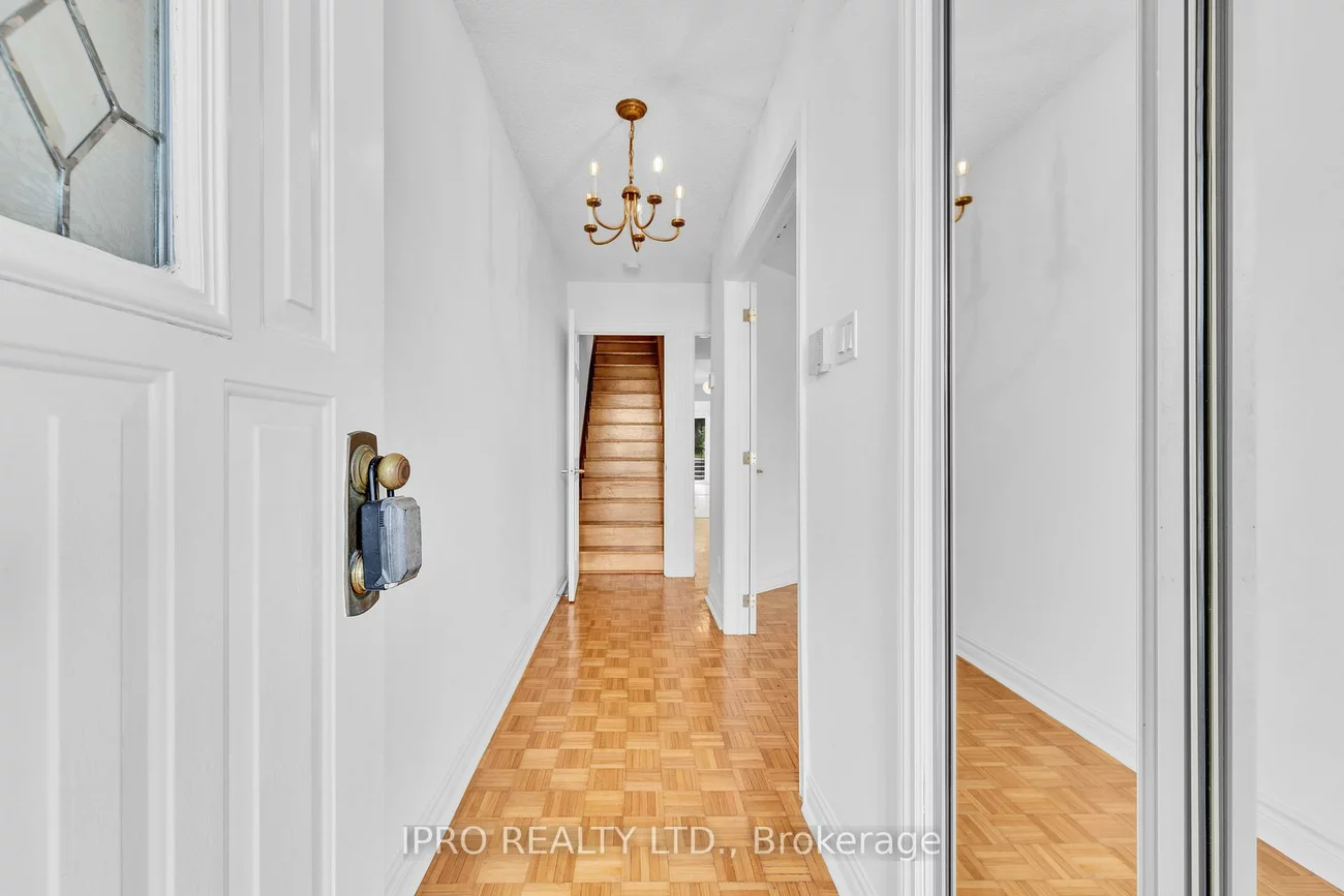 551, Caledonia, Caledonia-Fairbank, Toronto