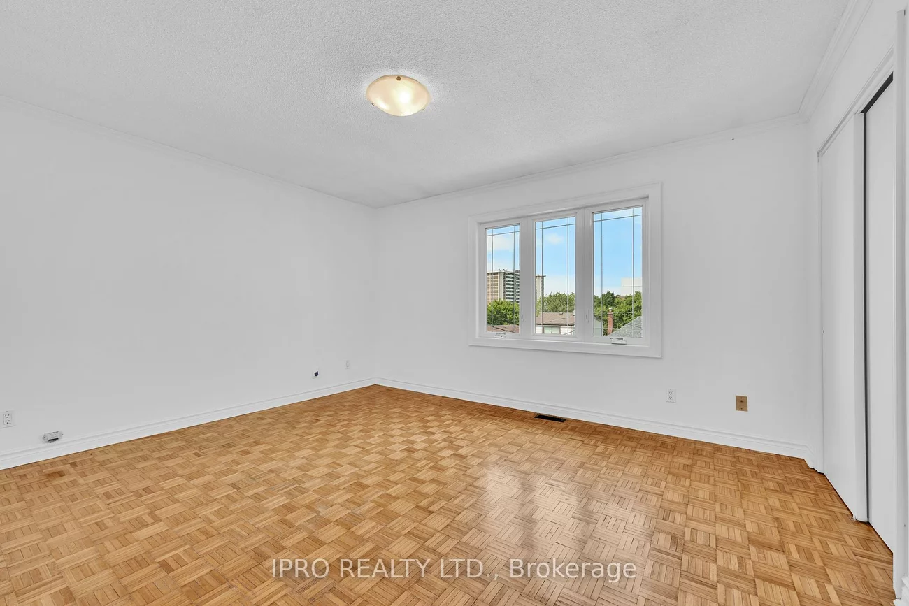 551, Caledonia, Caledonia-Fairbank, Toronto