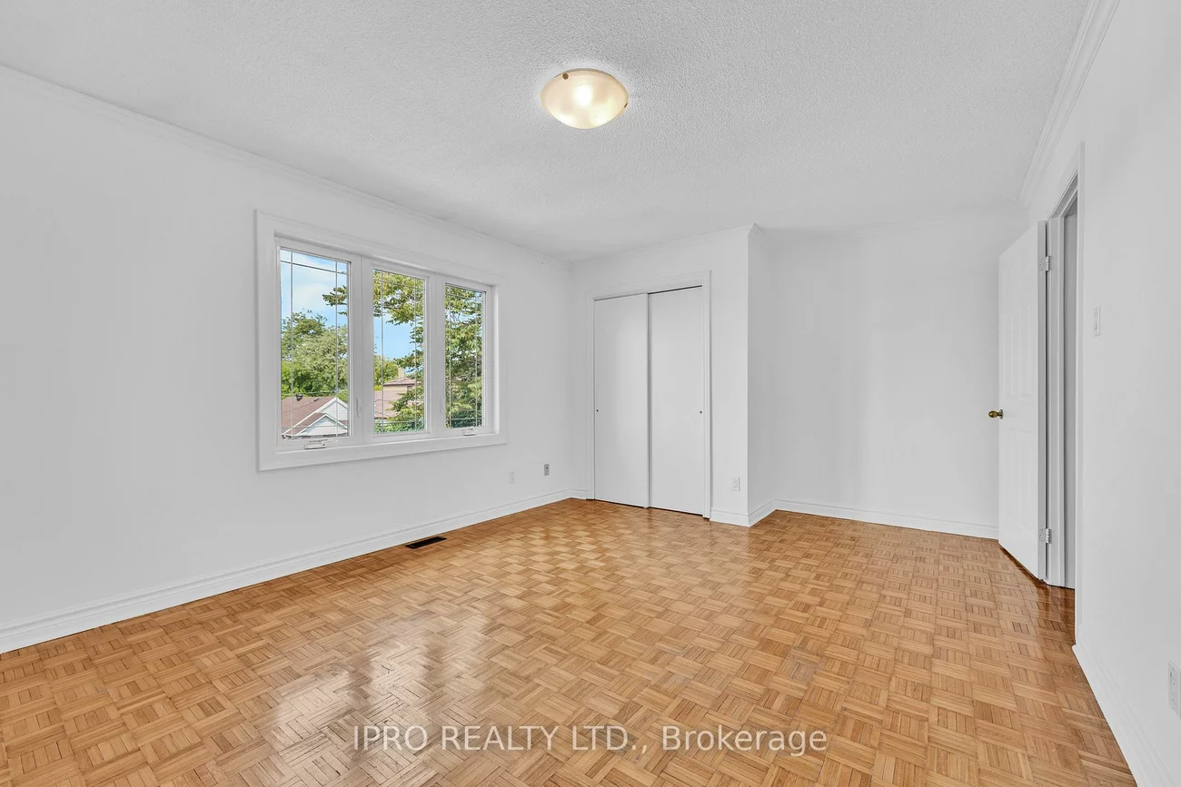 551, Caledonia, Caledonia-Fairbank, Toronto