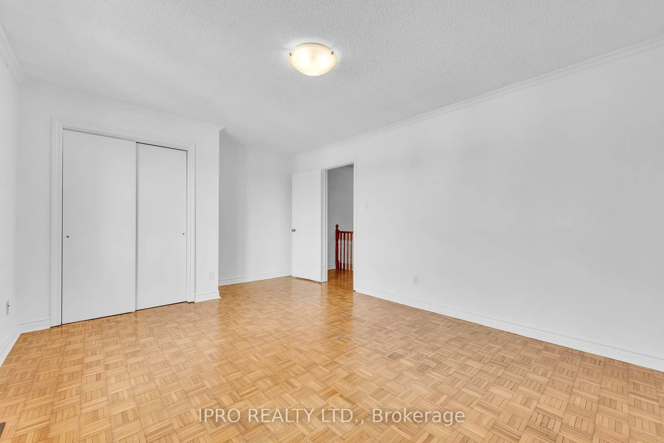 551, Caledonia, Caledonia-Fairbank, Toronto