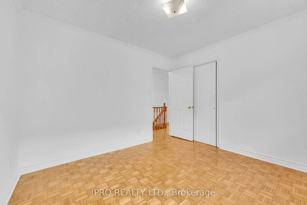 551, Caledonia, Caledonia-Fairbank, Toronto