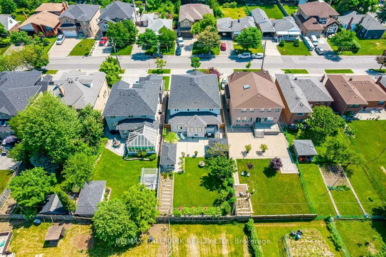 12, Highland, Yorkdale-Glen Park, Toronto