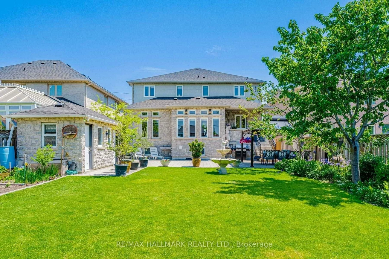 12, Highland, Yorkdale-Glen Park, Toronto