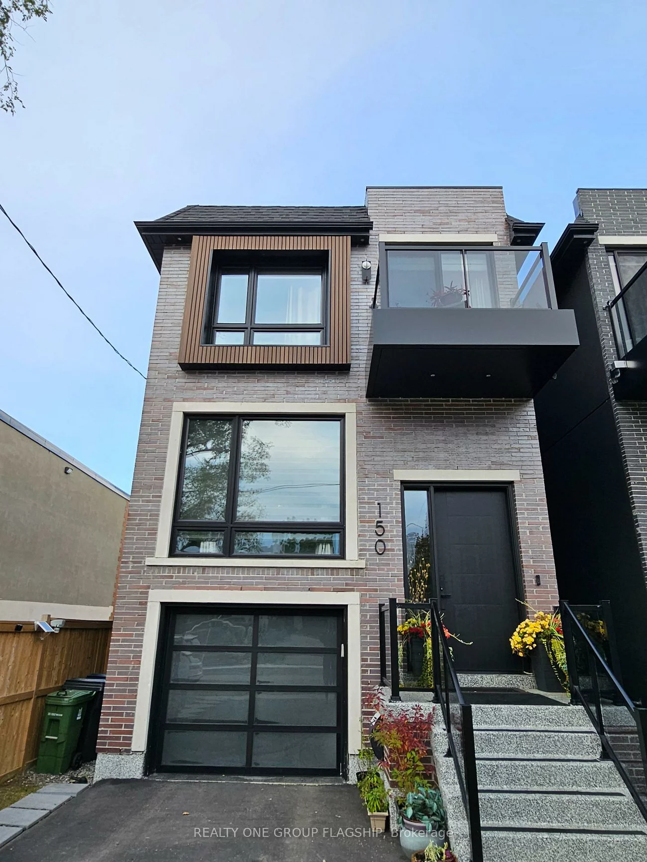 150, Sheldon, Alderwood, Toronto