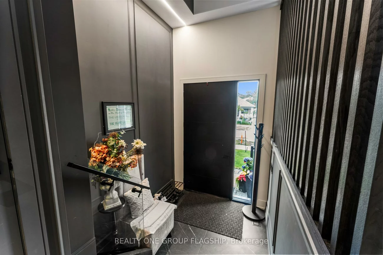 150, Sheldon, Alderwood, Toronto