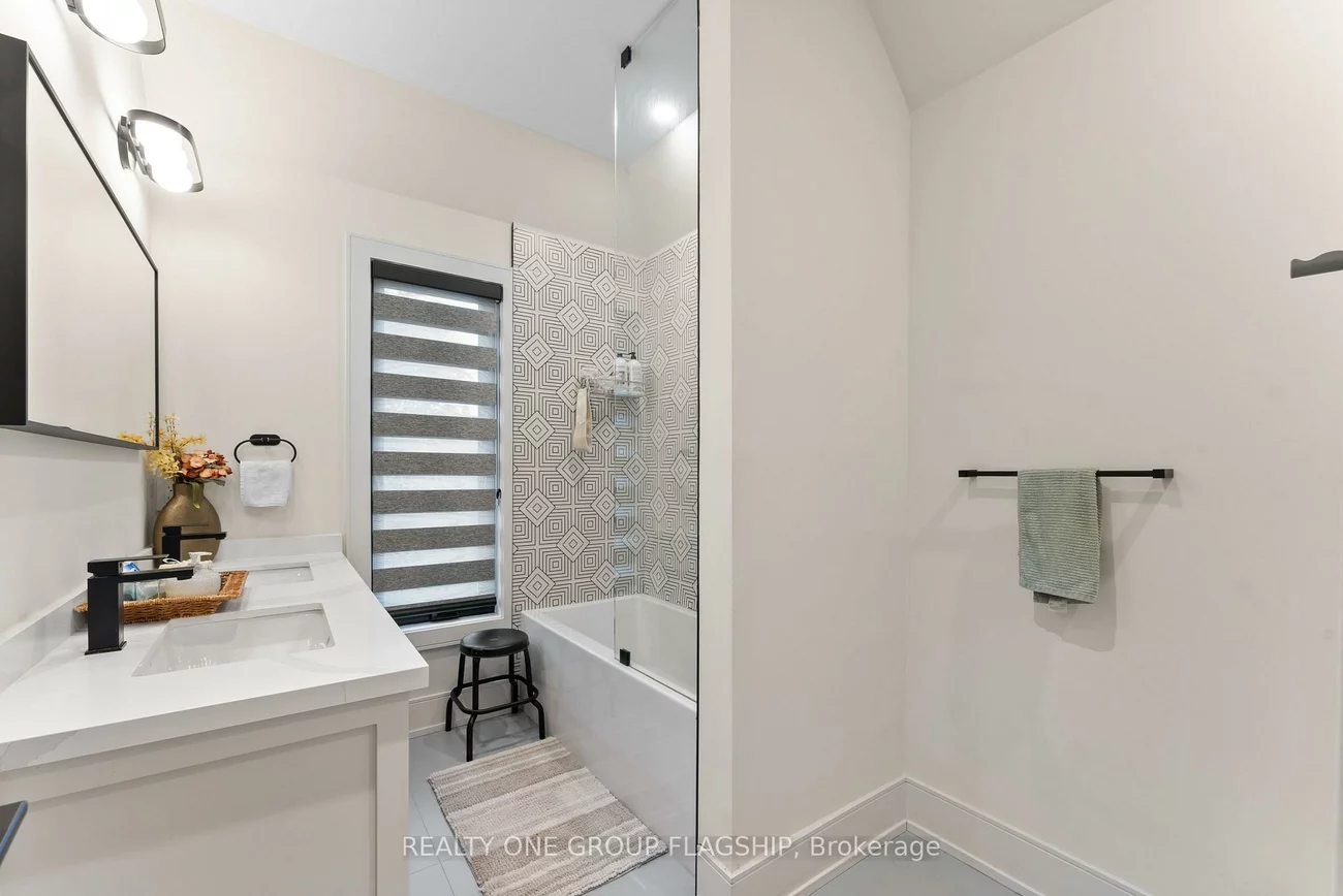 150, Sheldon, Alderwood, Toronto