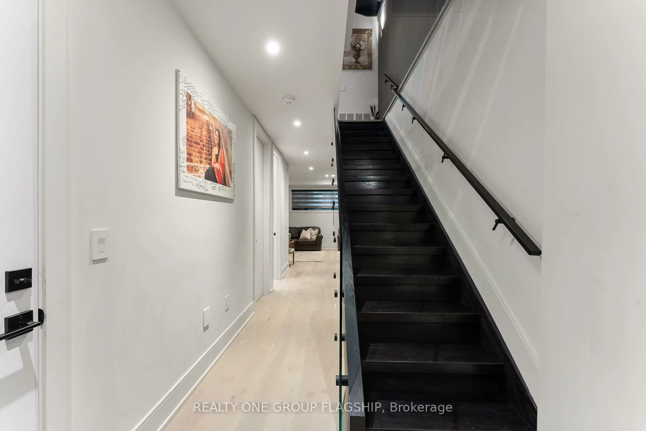 150, Sheldon, Alderwood, Toronto