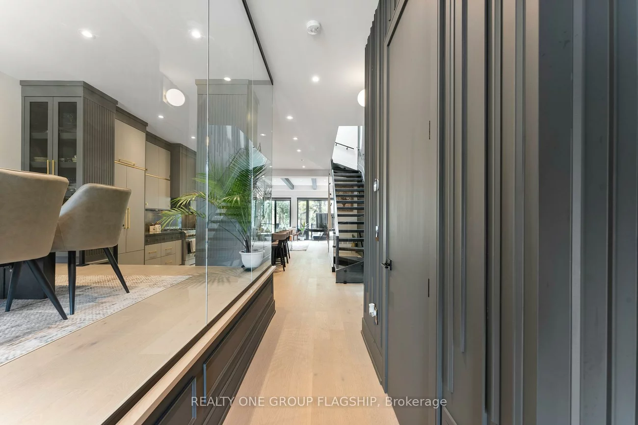 150, Sheldon, Alderwood, Toronto
