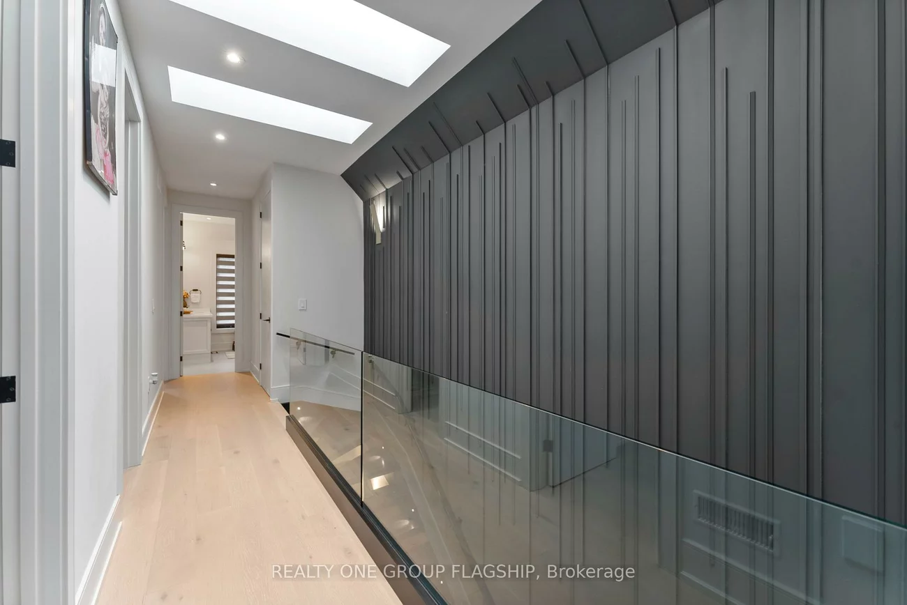 150, Sheldon, Alderwood, Toronto