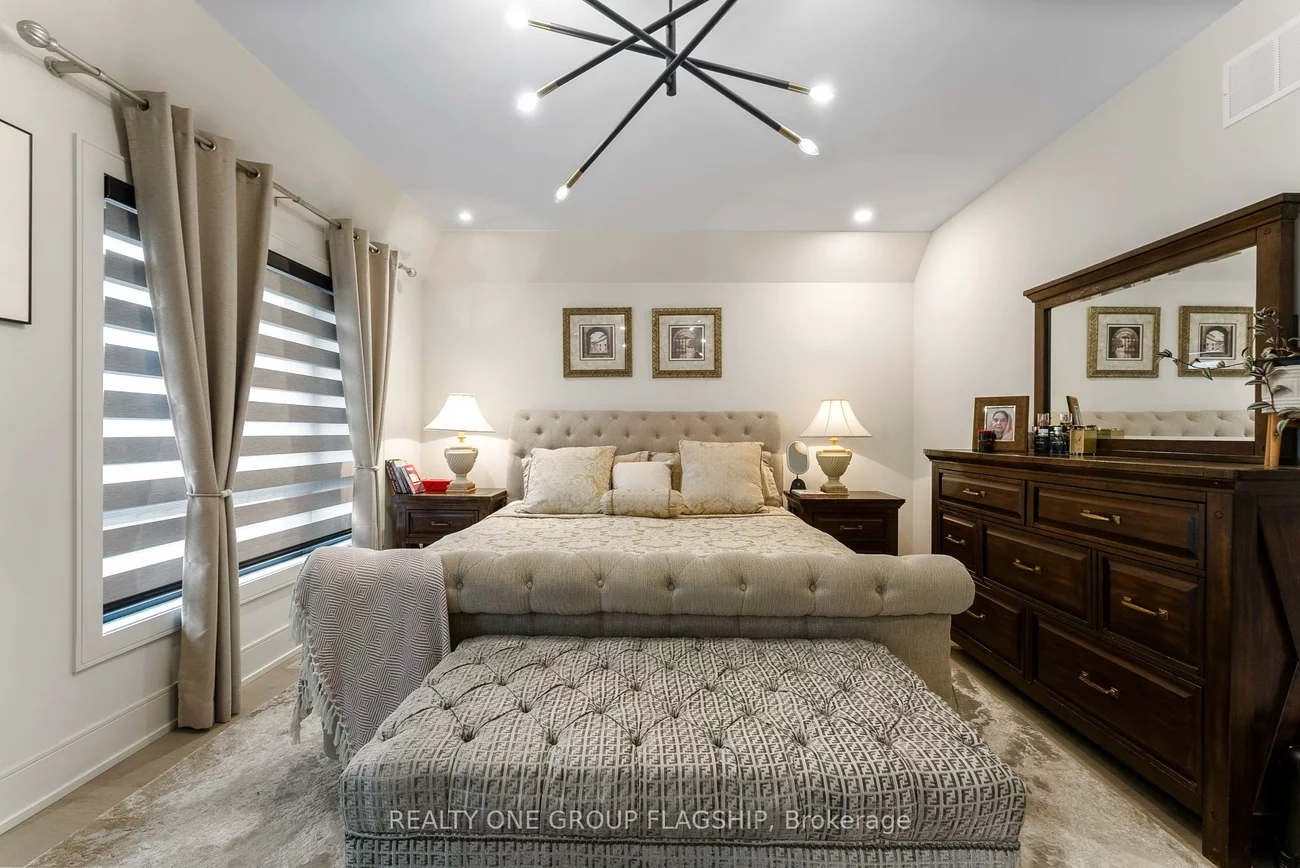 150, Sheldon, Alderwood, Toronto