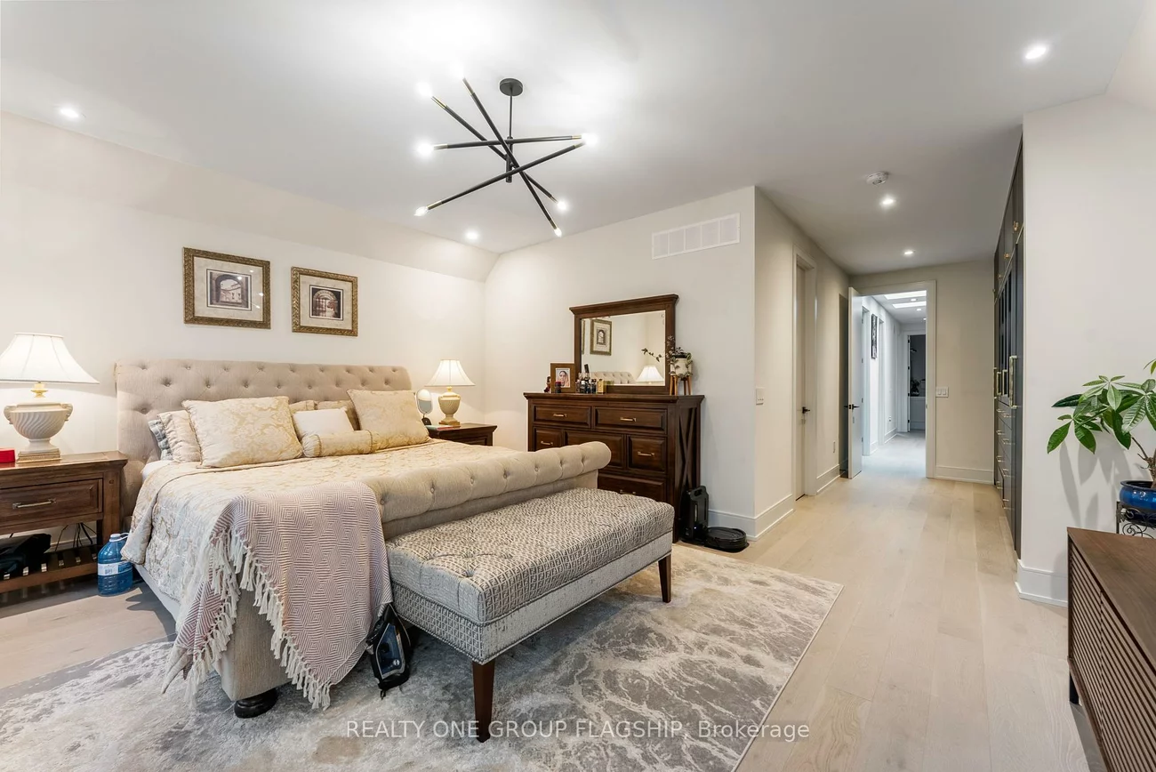 150, Sheldon, Alderwood, Toronto